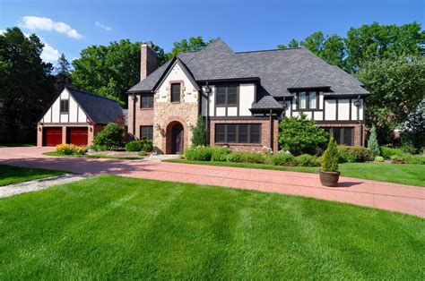 zillow tudor rentals